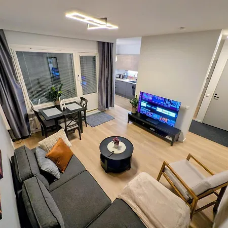 Downtown With Sauna Next To Shopping Center * לאפינרנטה